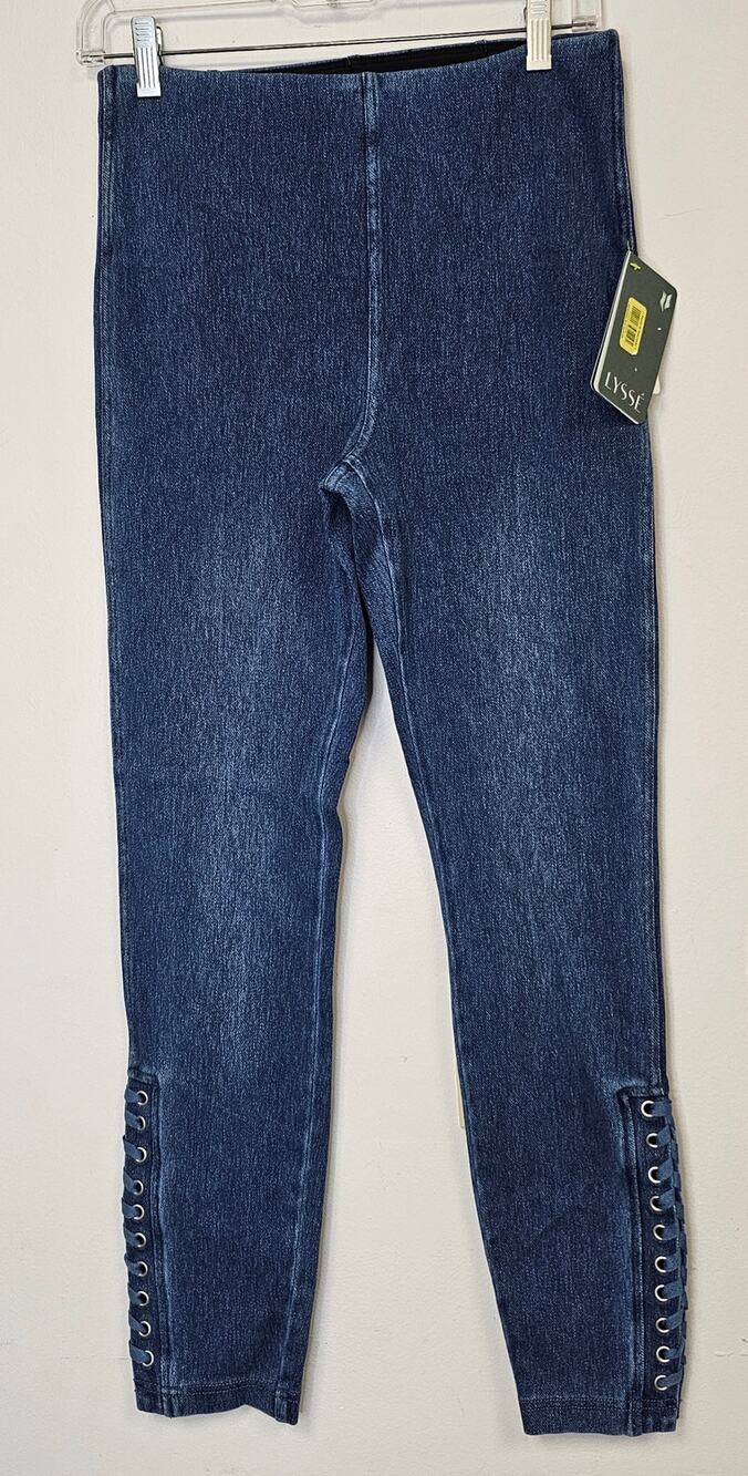 NWT Lyssé Womens Pull-on Knit Denim Leggings-Size Medium